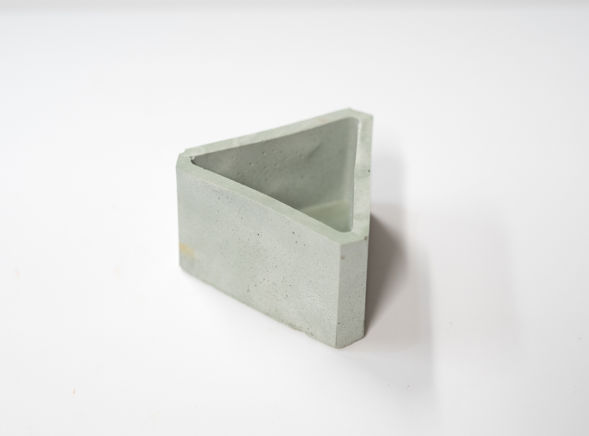 triangular plastic planter Mini Triangle Planter – Hollyhock Home Co