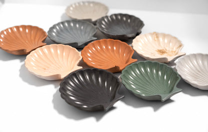 Black Seashell Dish